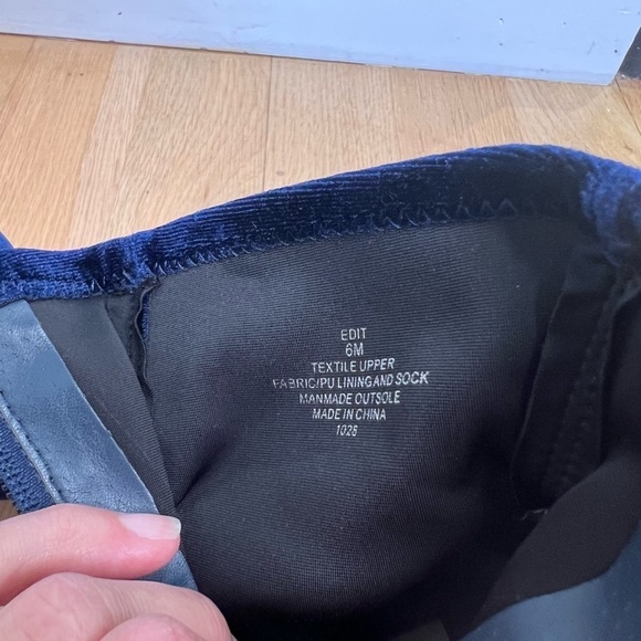 Steve Madden Edit Blue Velvet Booties Size 6 - Picture 16 of 16